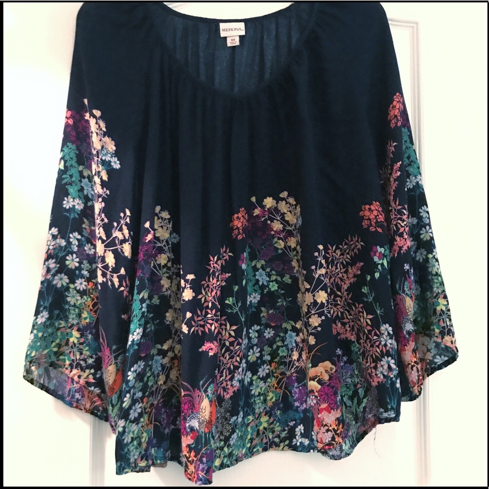 Navy Blue with Flower detailing flounce blouse xs